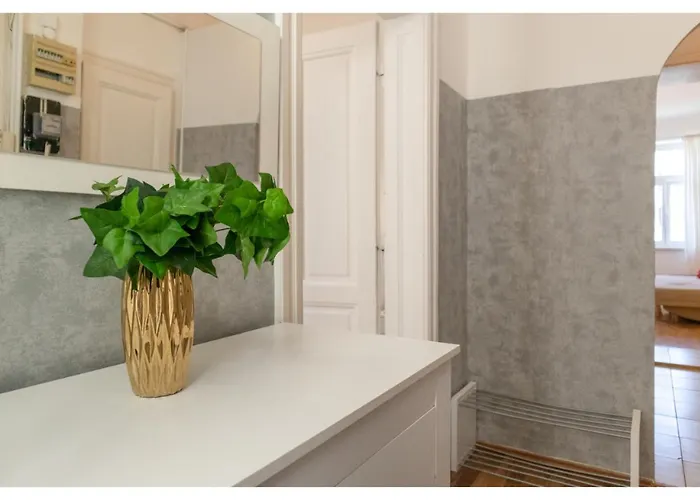 Spacious 2Br Apt, Ideal For Short & Long Stays In Vienna * Viena
